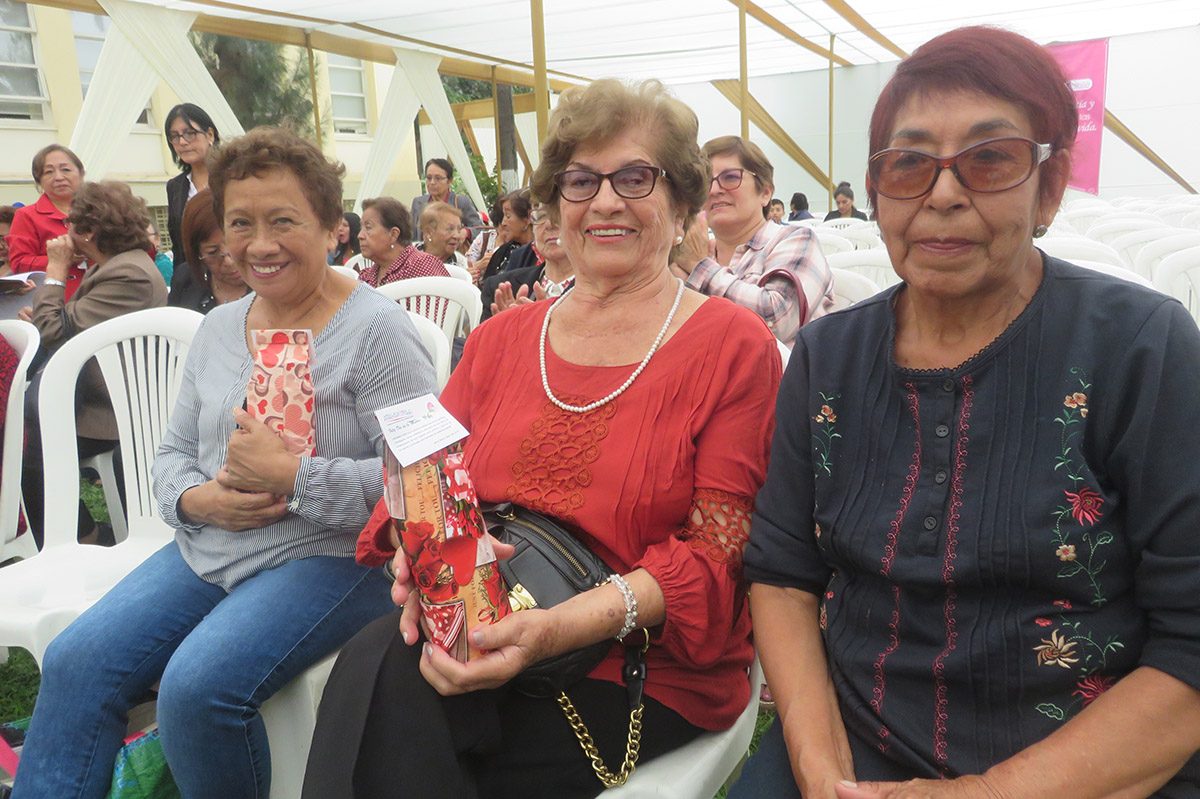 ADAVAMINSA Presenta Saludo al Celebrarse Día de las Madres