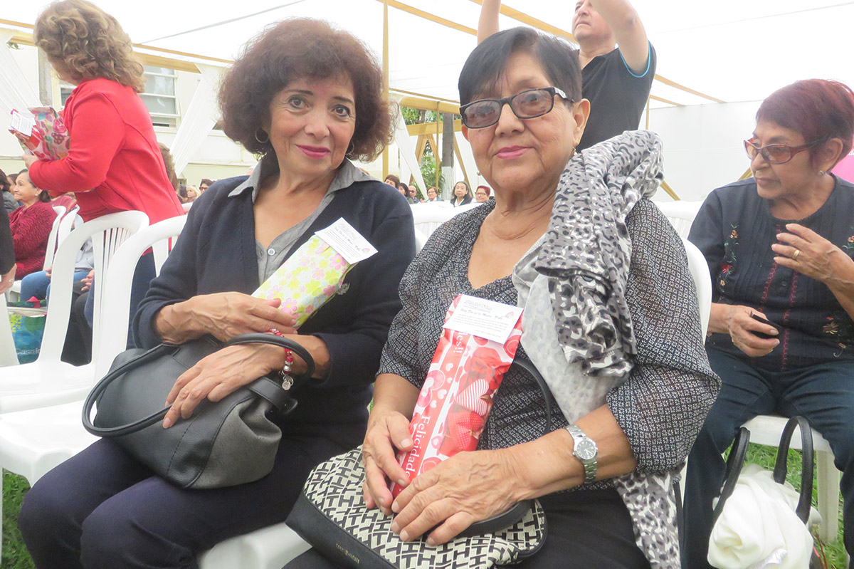 ADAVAMINSA Presenta Saludo al Celebrarse Día de las Madres
